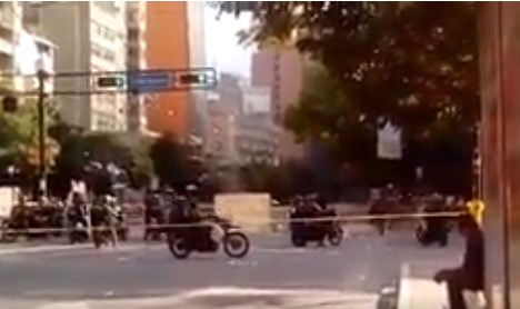PNB y GNB reprimió a opositores en la Avenida Francisco de Miranada