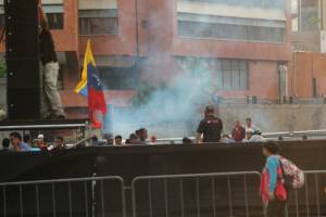 ¿Bajeza GNB?… represión en una vigilia pacífica en honor a los caídos