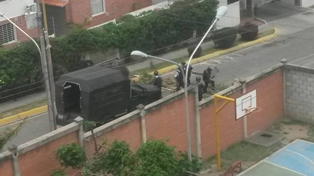 Cuerpos de in-seguridad reprimen nuevamente en la Avenida Centenario, estado Mérida. 