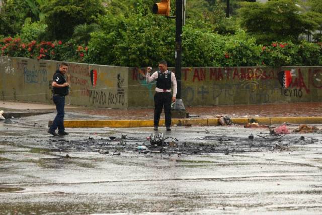 Zona afectada en Altamira este #30Jul tras la explosión de un artefacto / Foto: Wil Jiménez 