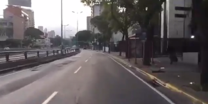 La avenida Libertador en Caracas completamente vacía durante el #ParoNacional este #26Jul (video)
