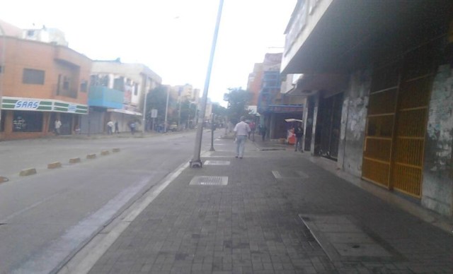 Sin actividad comercial en Barquisimeto, Lara, en el segundo día de paro cívico nacional #27Jul // Foto @SuarezBolivia 