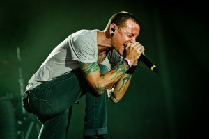 Confirman que el vocalista de Linkin Park se suicidó