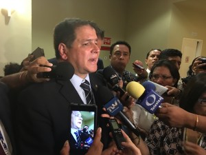 Luis Florido plantea necesidad de una negociación para la salida de Maduro