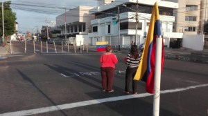 Calles de Maracaibo amanecen desoladas y con barricadas #ParoNacional (Video + Fotos)