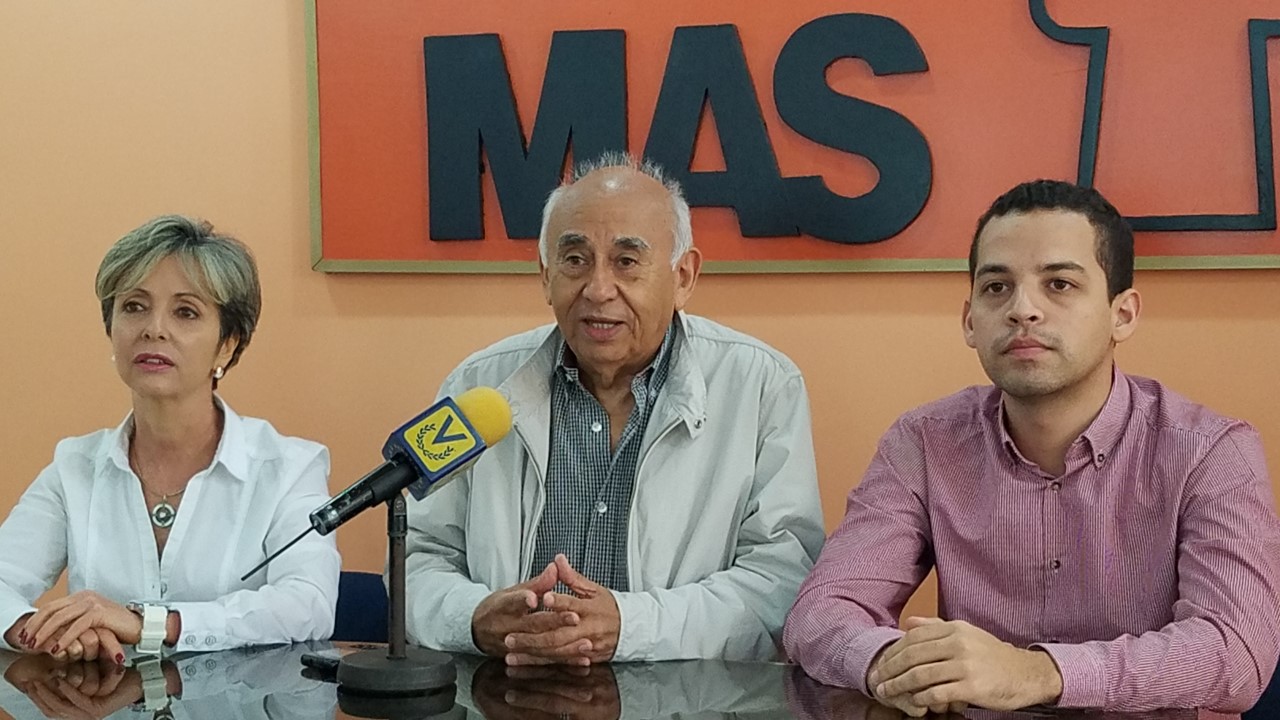 MAS: Maduro asume complicidad con violación de DDHH al condecorar a funcionarios