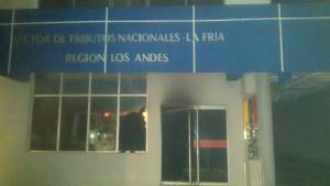 Quemaron la sede del Seniat en La Fría estado Táchira (Fotos)