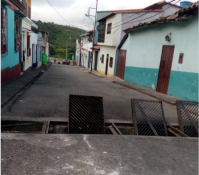 Colectivos atacaron a quienes caceroleaban cerca de Residencia de Gobernadores en Táchira