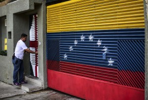 Sebin retiene a periodistas de Caraota Digital en las afueras de la casa de Leopoldo López