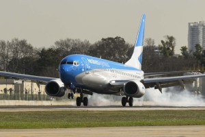 Aerolíneas Argentinas suspende definitivamente su vuelo semanal a Caracas