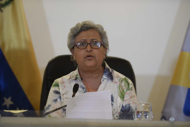 The head of the National Electoral Council (CNE), Tibisay Lucena, offers a press conference in Caracas on August 2, 2017 during which she denied allegations that the turnout figure over Venezuela's new assembly was manipulated. The legitimacy of a powerful new assembly in Venezuela being sworn in on Wednesday was thrown further into question when the voting technology firm involved in its election said the turnout figure was "manipulated." Lucena, an ally of Venezuelan President Nicolas Maduro, had said there had been "extraordinary turnout" of more than eight million voters, 41.5 percent of the electorate. / AFP PHOTO / Federico PARRA