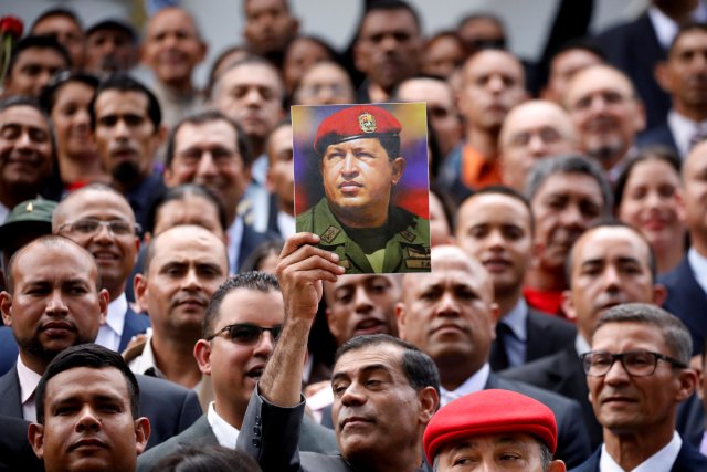 El autogolpe consumado de Maduro llegó a la portada de ABC. REUTERS/Carlos Garcia Rawlins     TPX IMAGES OF THE DAY