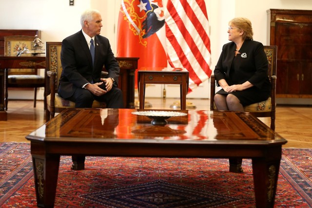 Chile's President Michelle Bachelet and U.S. Vice President Mike Pence meet at the government house in Santiago, Chile August 16, 2017.REUTERS/Esteban Felix/Pool