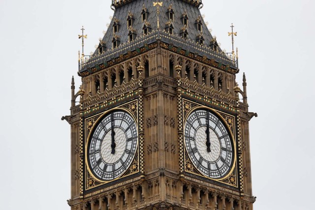 The 'Big Ben' bell chimes for the last time in four years ahead of restoration work on the Elizabeth Tower, which houses the Great Clock and the 'Big Ben' bell, at the Houses of Parliament in London, Britain August 21, 2017. REUTERS/Peter Nicholls