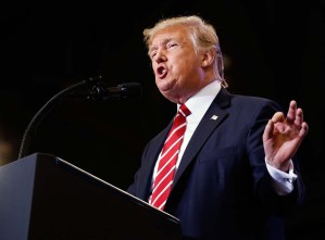 Trump podría cortar el comercio con “todo país” que haga negocios con Pyongyang