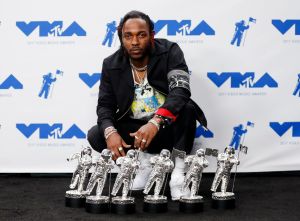 Kendrick Lamar fue el gran ganador de la noche en los MTV Video Music Awards