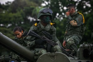 ¡Miedo desatado! Ordenan a militares venezolanos invisibilizarse ante auge del hampa