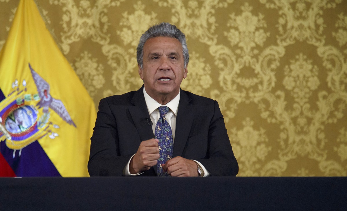 Presidente Ecuador quita funciones a vicepresidente
