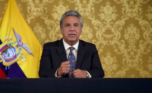 Presidente Ecuador quita funciones a vicepresidente