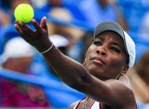 Venus Williams eliminada en Cincinnati, Wozniacki y Carla Suárez en octavos
