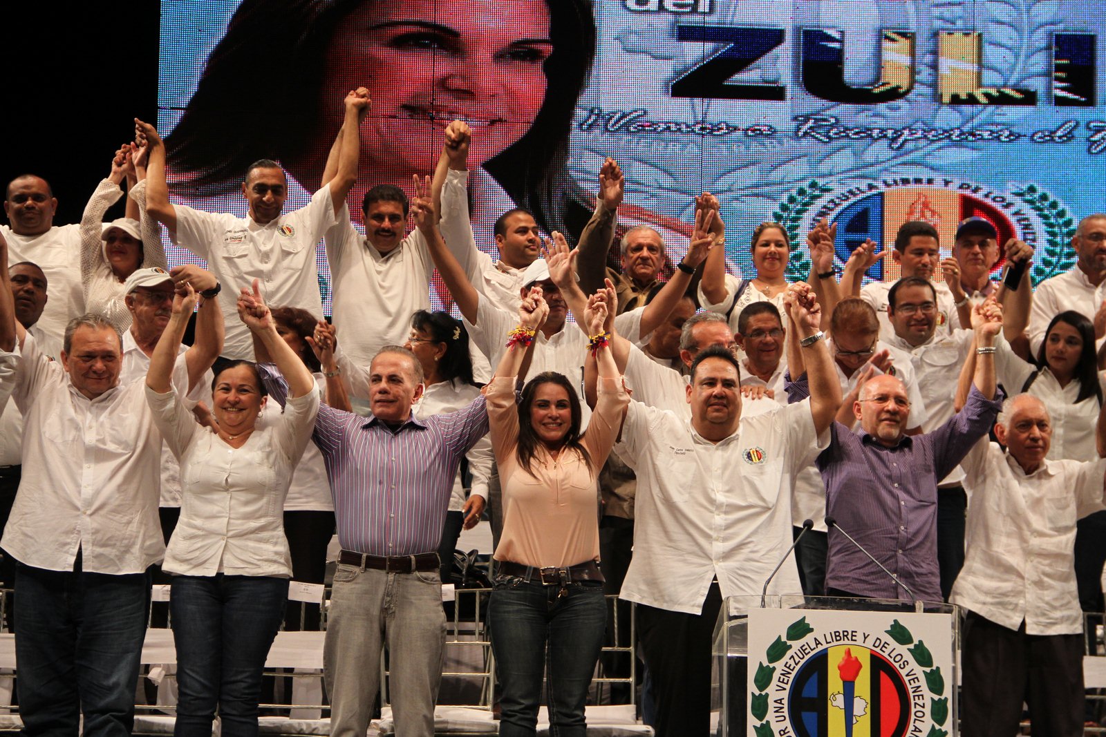 Eveling de Rosales es proclamada como candidata de AD para la gobernación del Zulia