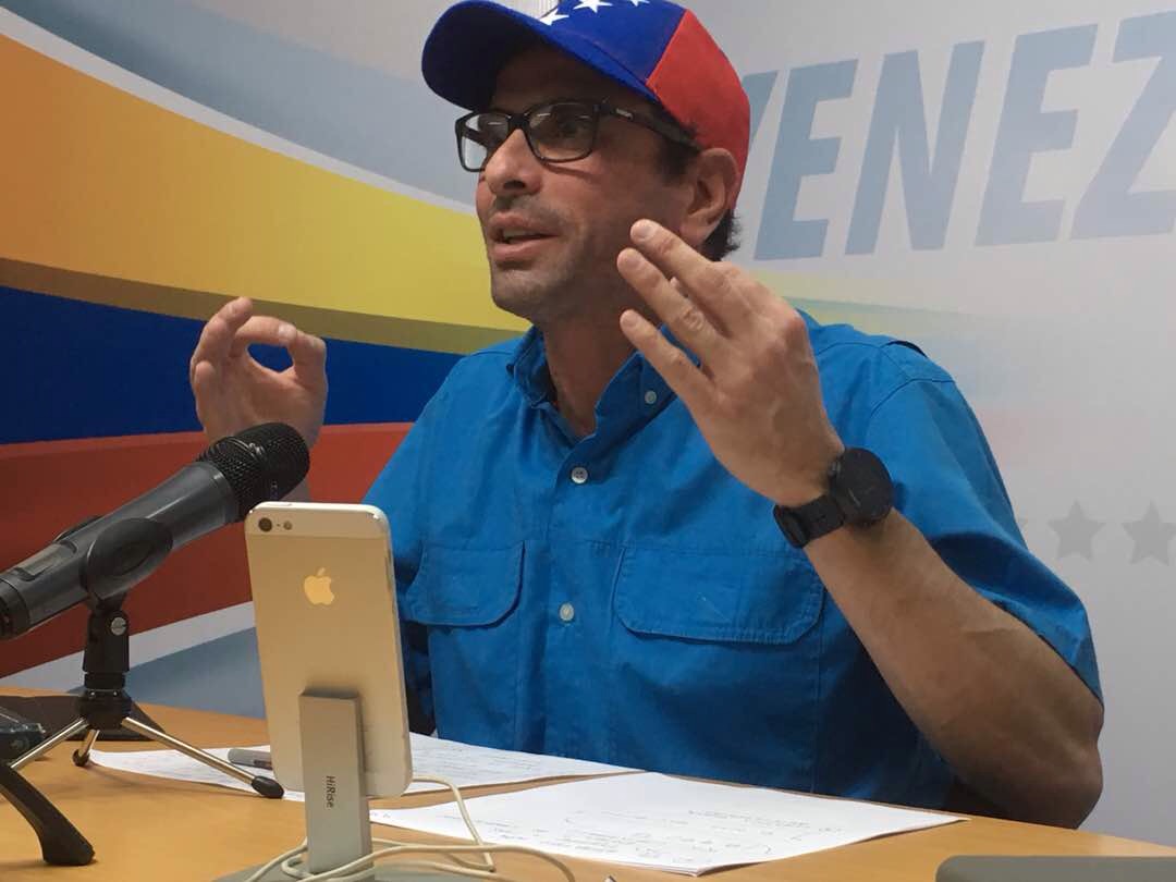 Capriles denunció que el Gobierno desmanteló el sistema educativo en Venezuela