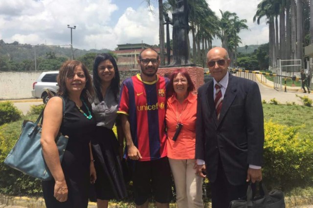 Liberado el periodista Carlos Julio Rojas tras 45 días detenido en Ramo Verde (Foto: Sol Rojas? @sol651)