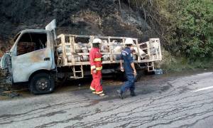 Se incendió camión de PDVSA Gas en Carrizal
