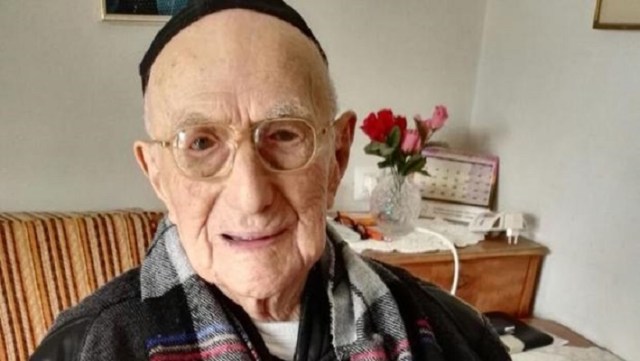 Yisrael Kristal, el hombre más viejo del mundo // FOTO AFP