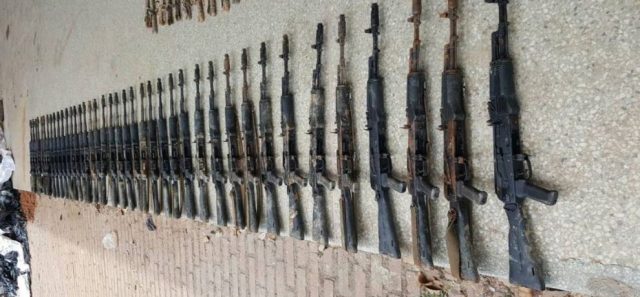 Foto: Recuperan supuesto lote de armas sustraído de Paramacay  / Últimas Noticias 