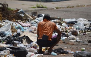 Avanzada Progresista denuncia aumento de personas comiendo de la basura