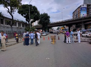 Protesta de médicos en el Hospital Pérez de León #11Ago (video)
