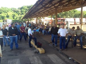 Paralizan Ferrominera del Orinoco para exigir firma del contrato colectivo #7Ago