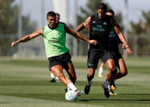 El Real Madrid completa su último entrenamiento antes de viajar a Macedonia