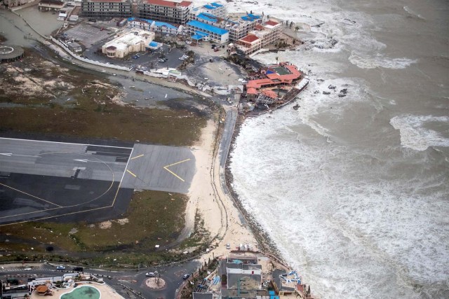 View of the aftermath of Hurricane Irma on Sint Maarten Dutch part of Saint Martin island in the Caribbean September 6, 2017. Picture taken September 6, 2017. Netherlands Ministry of Defence/Handout via REUTERS ATTENTION EDITORS - THIS IMAGE HAS BEEN SUPPLIED BY A THIRD PARTY. MANDATORY CREDIT. NO RESALES. NO ARCHIVES