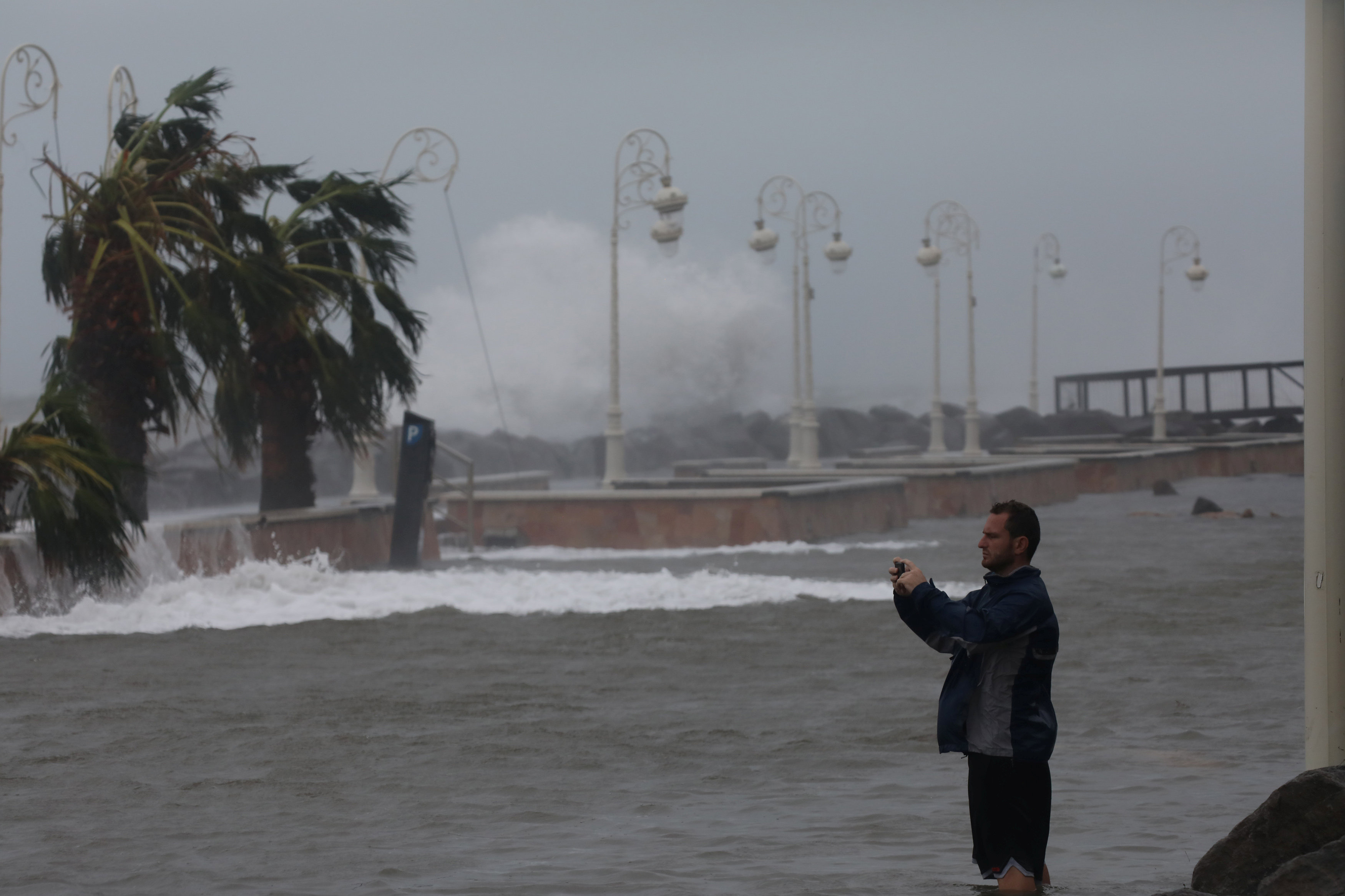 República Dominicana eleva la alerta ante la amenaza del huracán María