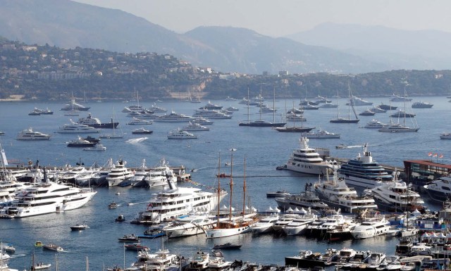 Luxury boats are seen during the Monaco Yacht show, one of the most prestigious pleasure boat show in the world, highlighting hundreds of yachts for the luxury yachting industry and welcomes 580 leading companies, in the port of Monaco, September 27, 2017.     REUTERS/Eric Gaillard