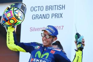 Valentino Rossi recibe el alta médica tres días después de accidente de moto