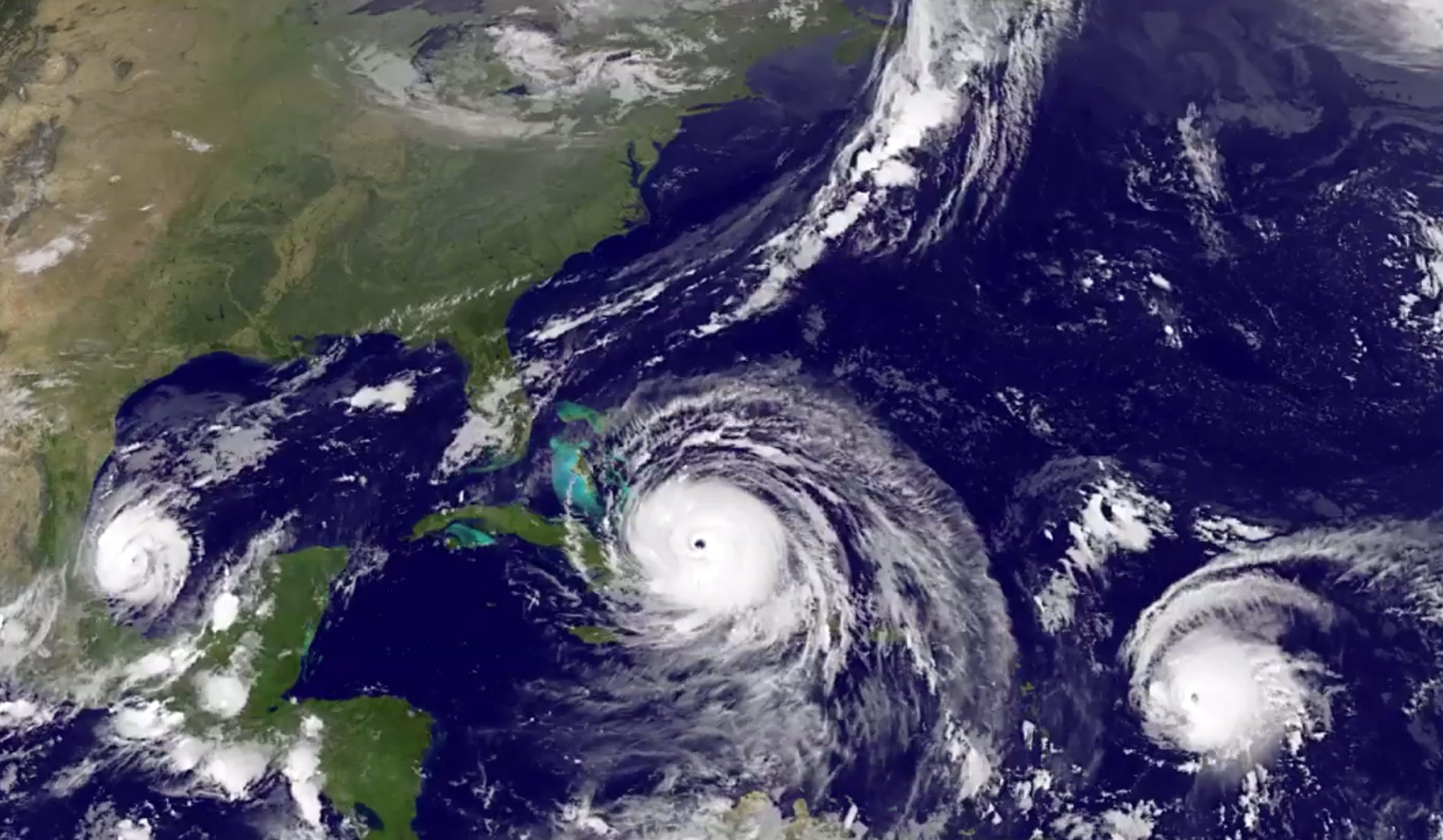 Irma continúa su rumbo hacia Florida y José se acerca a las Antillas