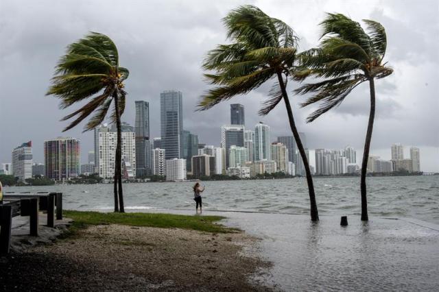 Irma tocó los Cayos de Florida con vientos de más de 200 kilómetros por hora (Foto: EFE)