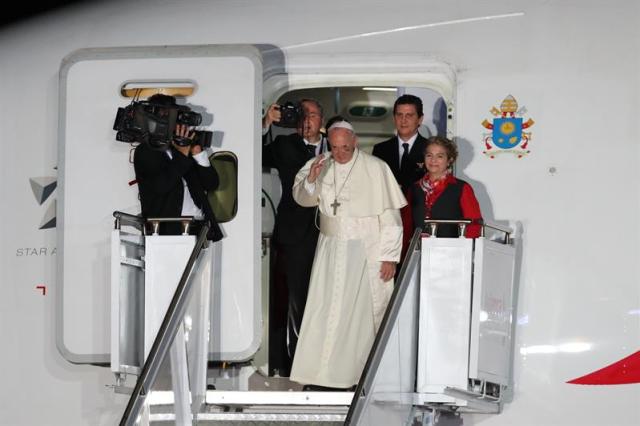 El papa Francisco se despide de Colombia tras su visita de cinco días (Foto: EFE)