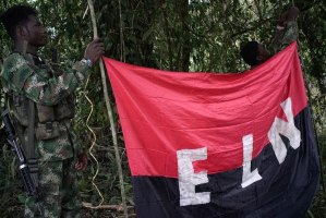 Gobierno colombiano verifica reivindicación del ELN en atentado con cinco muertos