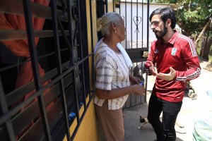Diputados recorren Vargas en apoyo a candidatura de Olivares