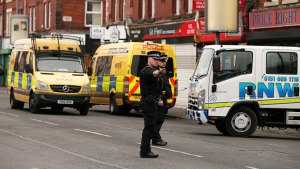 Dos personas en estado crítico en Reino Unido tras incidente con sustancia desconocida
