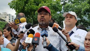 Winston Flores pedirá a Parlasur que medie para abrir el canal de ayuda humanitaria en Venezuela