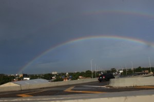El arcoíris doble que se formó en Maracaibo luego de la lluvia (fotos)