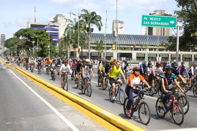  "Nuestro proyecto Caracas a Pedal, demuestra que si se puede andar en bicicleta y que es un medio alternativo de movilidad en una ciudad",Helen/ Foto Prensa 
