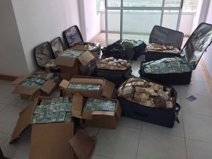 Hallan maletas llenas de dinero en apartamento usado por exministro de Temer (fotos)