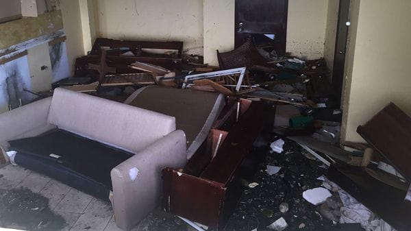 El hotel donde Andrew y Kerman se alojaban quedó devastado por le huracán Irma