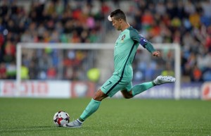Cristiano Ronaldo se une a Lewandowski como mejor goleador histórico de una fase clasificatoria